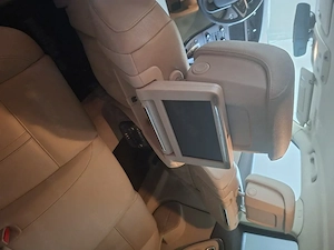 Vând Schimb Saab 9-5 2011 cu microbuz sau autoutilitară + -
