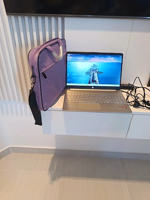  Laptop hp 15s Ryzen 7 5700U 8GB RAM SSD 512gb