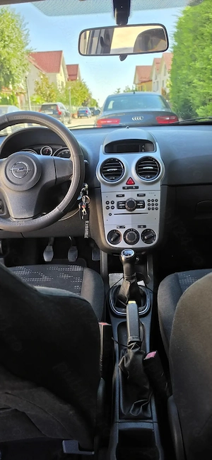 Opel Corsa - imagine 2
