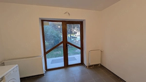 Spațiu 47mp Precista (vis-a-vis parcare Laguna) la Parter cu intrare stradală - imagine 2