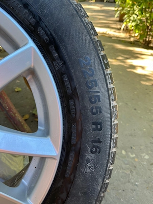 Vand Jenti originale Audi, cauciucuri de iarna (DOT2014)/ 225 55 R16 - imagine 2
