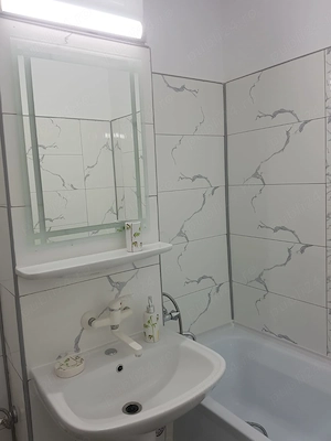 Proprietar   Închiriez apartament 2 camere zona Victoria (EMAG) - imagine 8