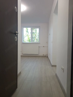 vând apartament 2 camere  - imagine 3