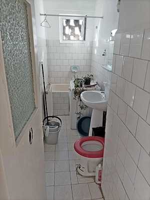 Zona Calea Șagului - De închiriat apartament cu două camere la doar 250 euro cu centrală proprie - imagine 9