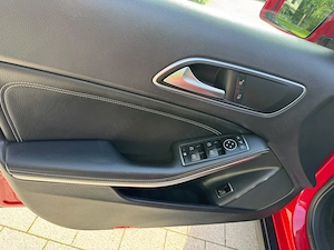 Mercedes GLA 200d euro 6 - imagine 7