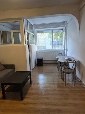 Garsonieră renovată și mobilată, de închiriat   zona centrală, Slobozia