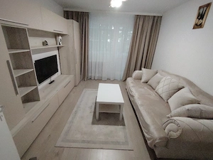 Închiriez 2 camere