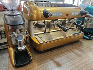 Espressor Bianchi Sofia & Rasnita Compak K6 GoldenCopper >Restaurat
