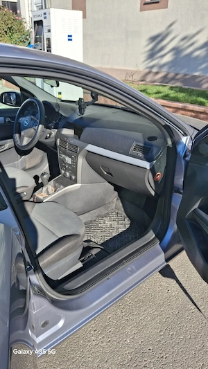 Opel astra H 1.6 Benzină  - 2005 - imagine 3
