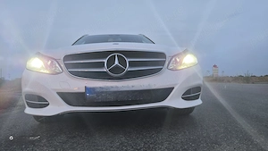 Vând Mecedes Benz E 220, clasa E