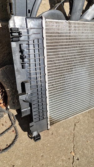 radiator de răcire pentru motor mercedes vito/viano - imagine 3