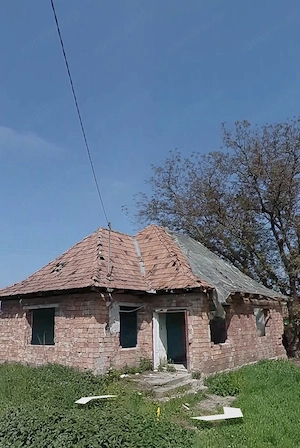 Vând casă în Ungheni 