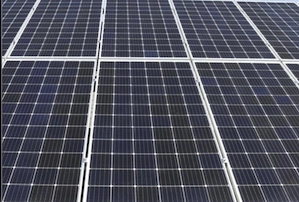 Panouri fotovoltaice de 580 W si invertoare Growat 