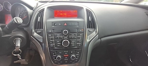 Opel Astra 2012 - imagine 8