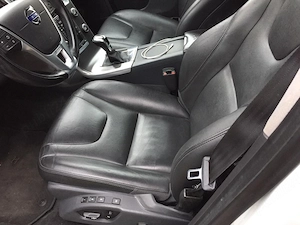 Volvo XC60 2.0D  Euro 6 - imagine 3