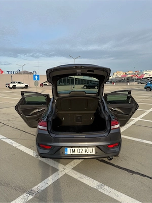 Hyundai i30 Fastback 1.4 T-GDI 140 CP Automat |2018 cm|127.000 km | Micron Grey - imagine 5