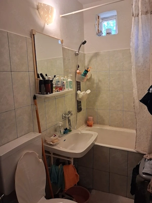 Vind apartament 2 camere decomandat.modificat.etaj 1 - imagine 3