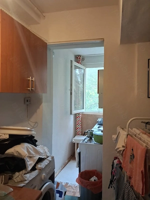 Vind apartament 2 camere decomandat.modificat.etaj 1 - imagine 5