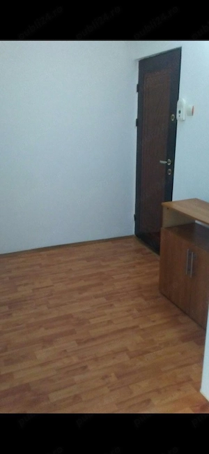 Inchiriez apartament doua camere Neacsu - imagine 5