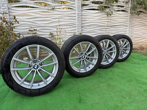 Jante originale BMW 17" + Anvelope Iarnă Goodyear 225/50 R17