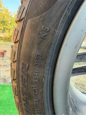 Set Jante Originale BMW M Sport 17" cu Anvelope de iarna Pirelli Run Flat 225/45 R17 - imagine 4