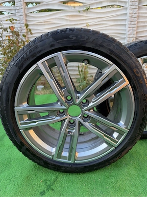 Set Jante Originale BMW M Sport 17" cu Anvelope de iarna Pirelli Run Flat 225/45 R17 - imagine 9