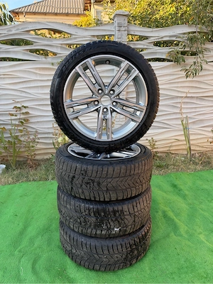 Set Jante Originale BMW M Sport 17" cu Anvelope de iarna Pirelli Run Flat 225/45 R17