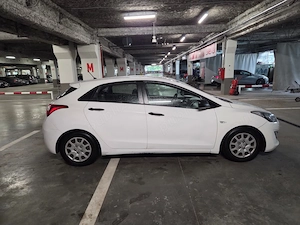 VAND Hyundai i30 1.4 CRDi model 2013 - 190.000 km reali - imagine 3