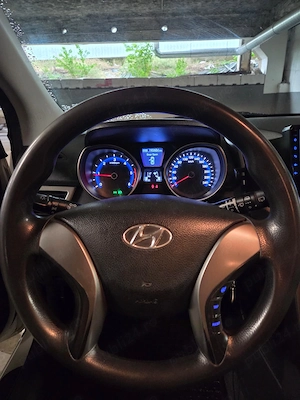 VAND Hyundai i30 1.4 CRDi model 2013 - 190.000 km reali - imagine 7