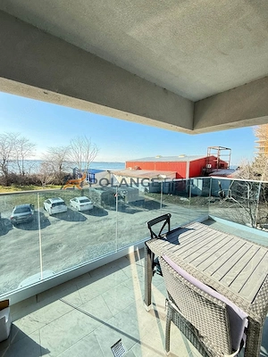  Vand apartament modern spațios cu 2 camere decomandat Constanta Mamaia - imagine 4