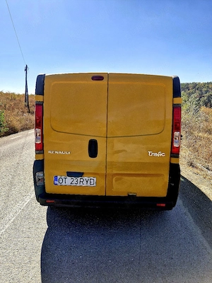 renault trafic  - imagine 3