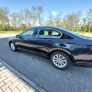 Volkswagen Passat B8 2.0 TDI 150 CP   2017 - imagine 9
