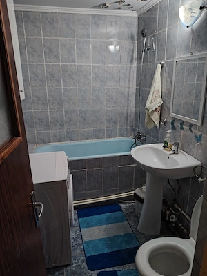 Închiriez apartament 2 camere - imagine 4