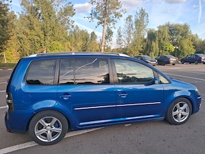 Volkswagen Touran 2.0 Tdi- 140 Cp- An fabr. 2009 - imagine 3