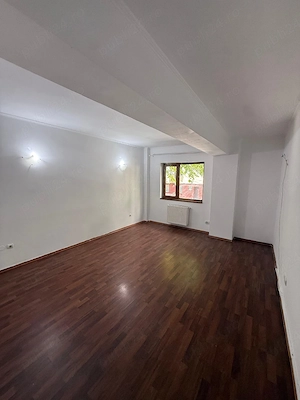 Direct proprietar Apartament 3 camere - imagine 8