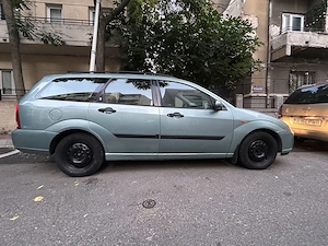 Ford Focus Break 1.8 Ghia - imagine 2