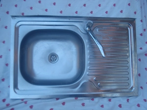 Chiuveta inox  80 50 complet dotata cu baterie ,scurgere si racorduri