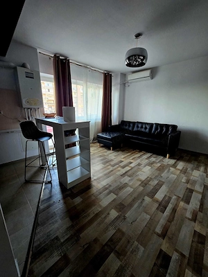 Apartament 2 camere de închiriat cu loc de parcare inclus si proaspăt renovat - imagine 2