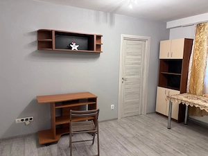 Vând apartament 2 camere în Vasile Aaron  - imagine 7