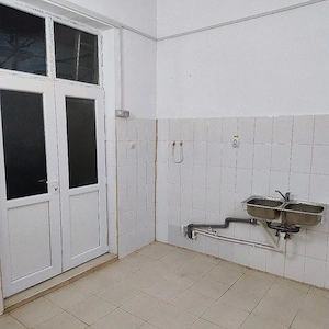 Închiriez spatiu comercial zona berzei 2300lei - imagine 5