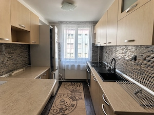 Apartament 2 camere Precista - Piatra Neamt , mobilat si utilat - imagine 3