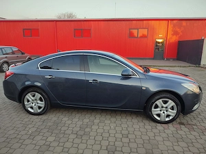 Vând Opel insignia 2.0 Diesel