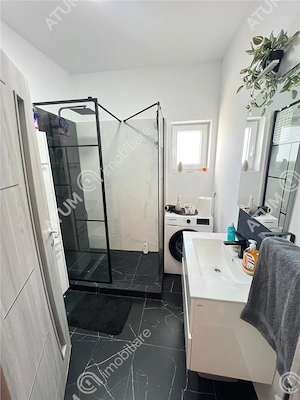 Apartament 3 camere balcon parcare zona Calea Cisnadiei din Sibiu - imagine 9