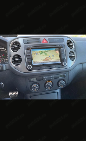 Volkswagen Tiguan 2.0 benzină automată 4 x 4 - imagine 2