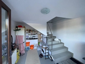 Apartament cu curte proprie | 76 mp utili | 2 camere | Ghiroda - imagine 5