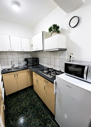 Garsoniera de vanzare, 27 mp, zona Cantemir - imagine 2