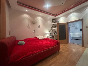 Casa 4 camere ... curte betonata si gradina ... 1 km de Shopping City - imagine 6