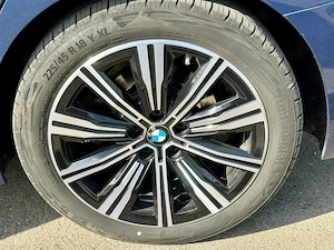 BMW 320xd Luxury Line an 2022 87000km - imagine 11