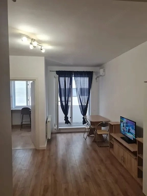 Închiriez garsonieră