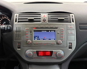 Ford Kuga 2.0 TDCi 4x4 Titanium - imagine 12